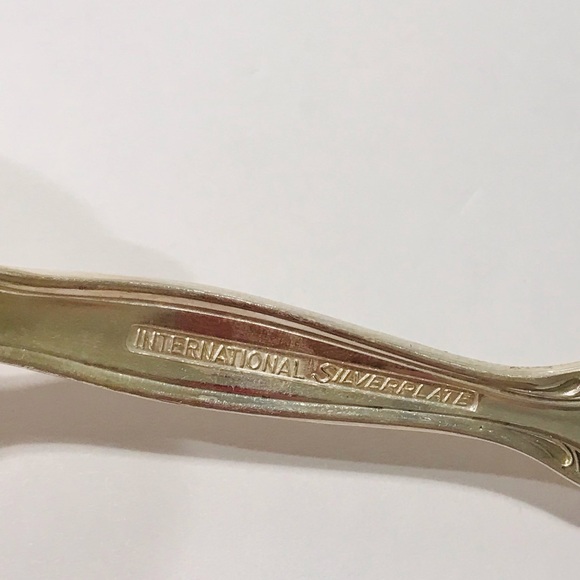 Vintage International Silverplate Casserole Spoon and Fork Set of 2 Serving Set - Picture 11 of 12